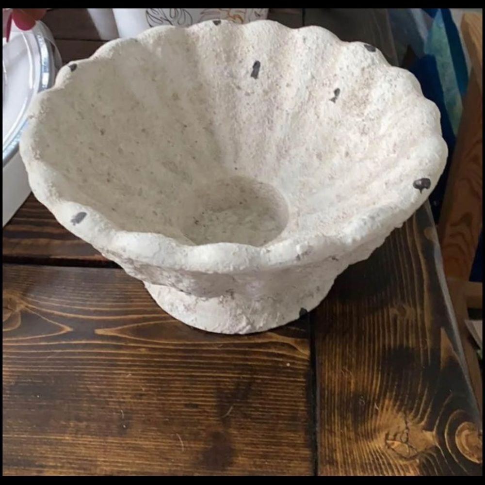 BRAND NEW - English garden rustic floral pedestal bowl farmhouse decor - Picture 2 of 5